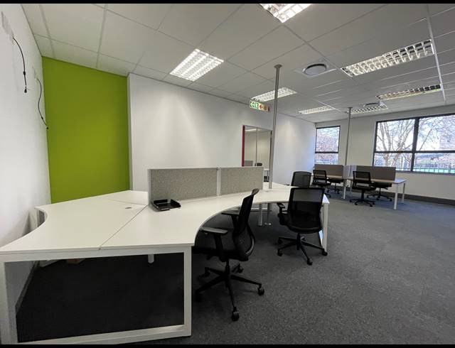 304M² OFFICE TO LET IN RIVONIA